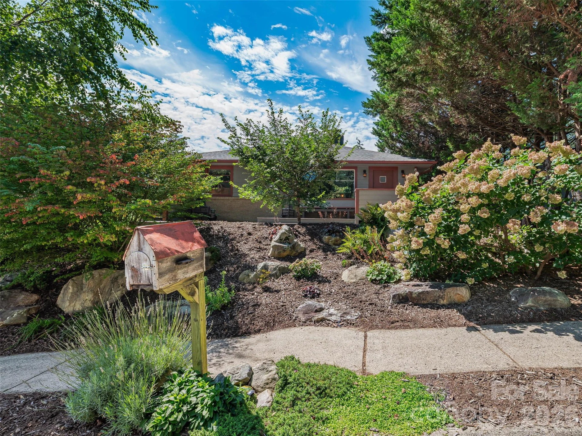 30 Maney Avenue - Photo 2