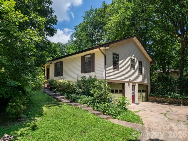 14 Forest Ridge Drive