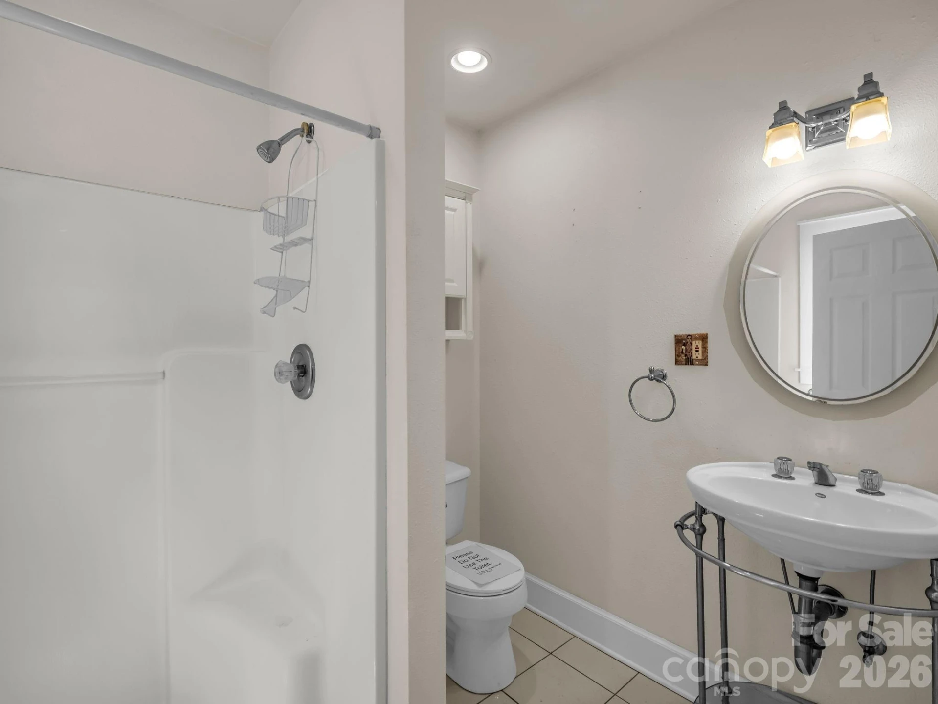 160 E Howard Street - Photo 10