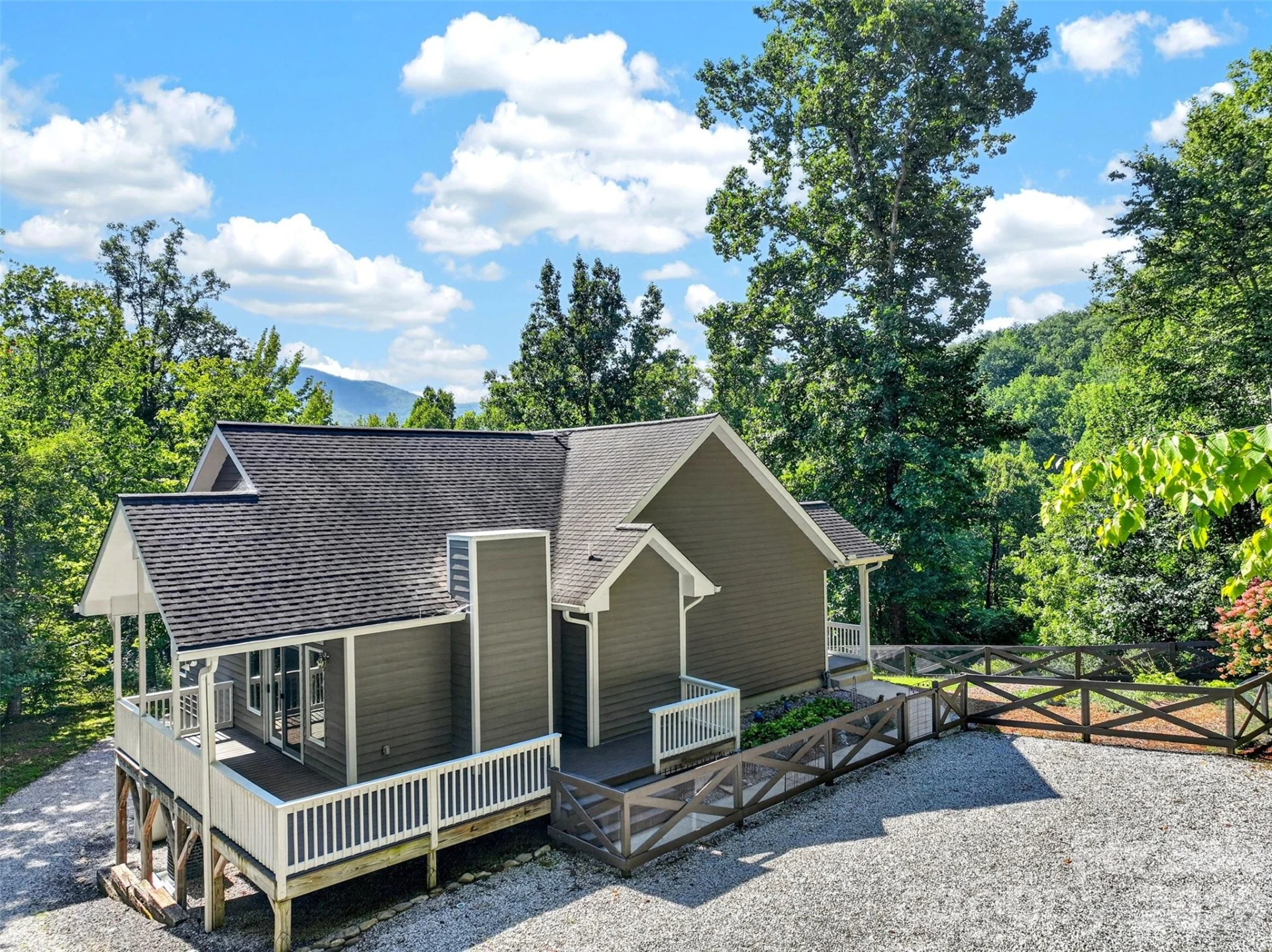 767 Hunnicut Mountain Road