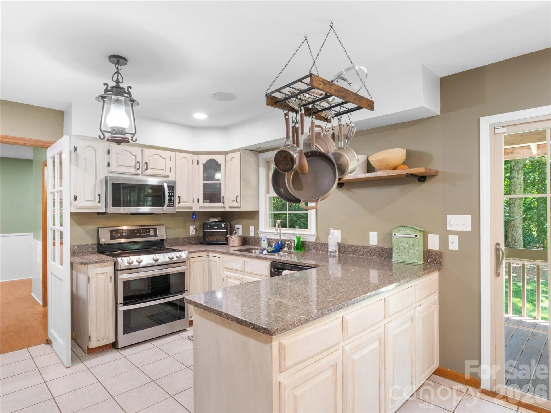 121 Churchill Downs Drive - Photo 15