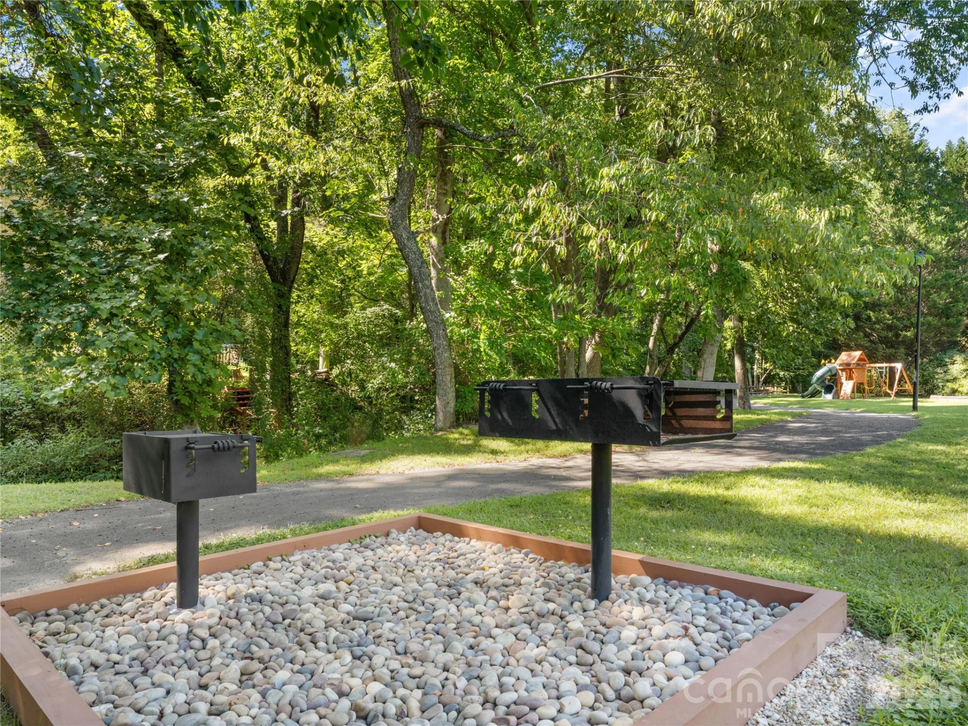 121 Churchill Downs Drive - Photo 34