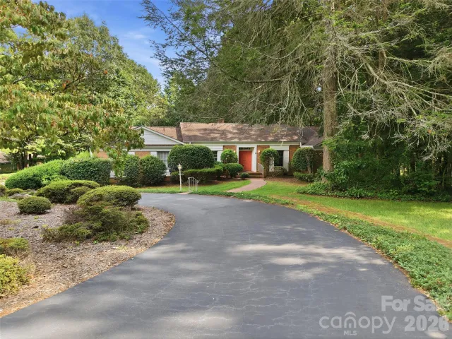 12 Legendary Road, Hendersonville, NC, 28739
