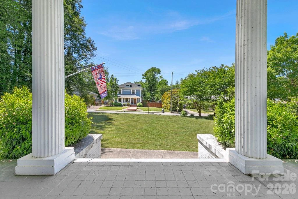 208 Probart Street - Photo 6