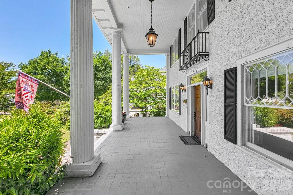 208 Probart Street - Photo 7