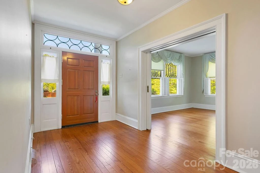 208 Probart Street - Photo 8