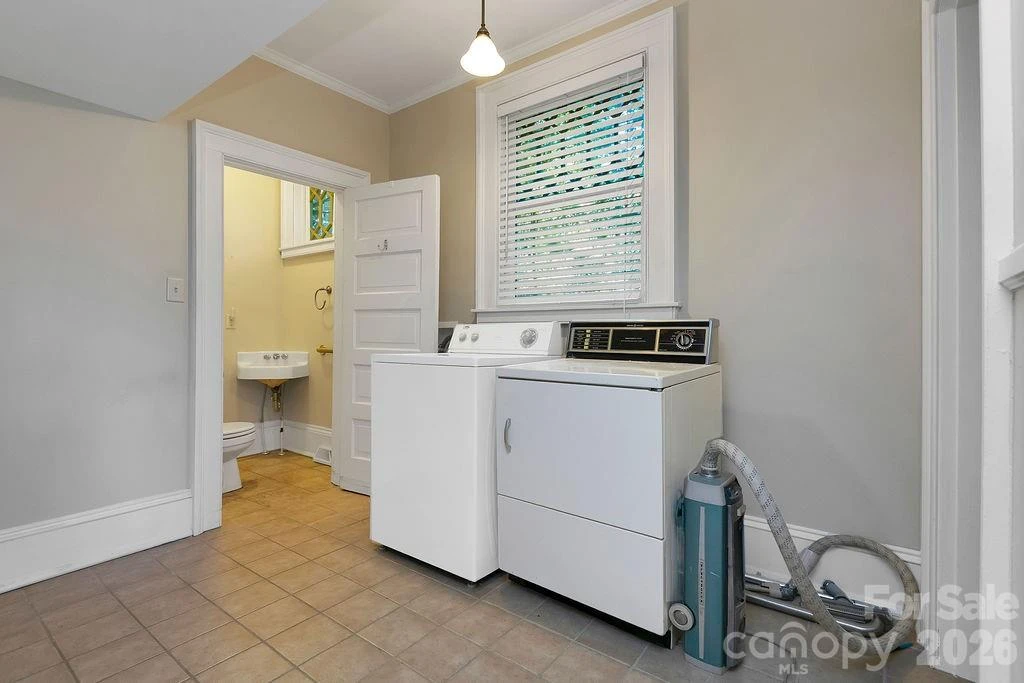 208 Probart Street - Photo 30