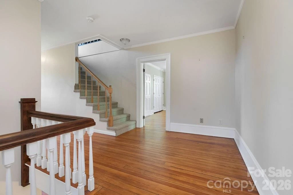 208 Probart Street - Photo 32
