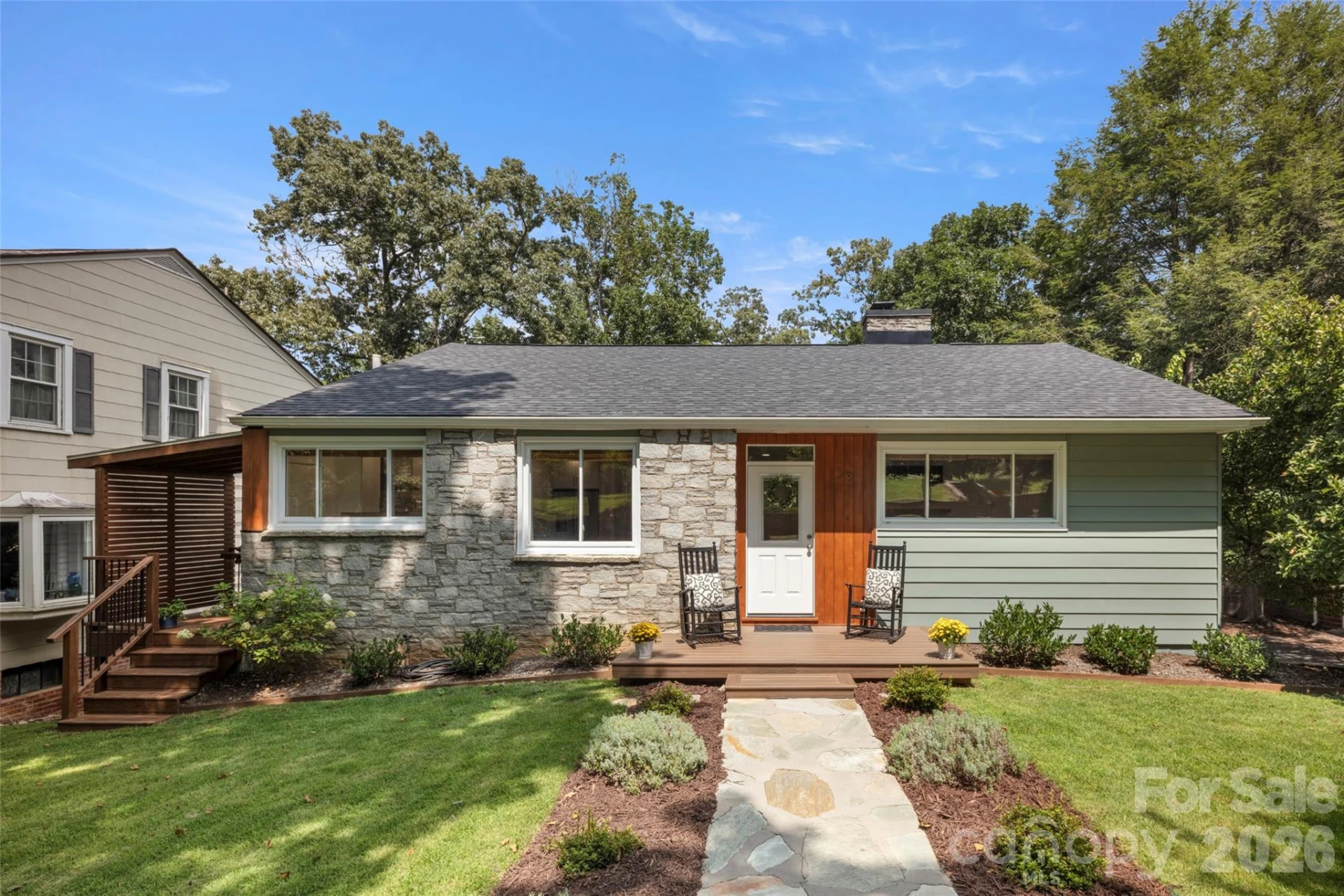 33 Maywood Road - Photo 2