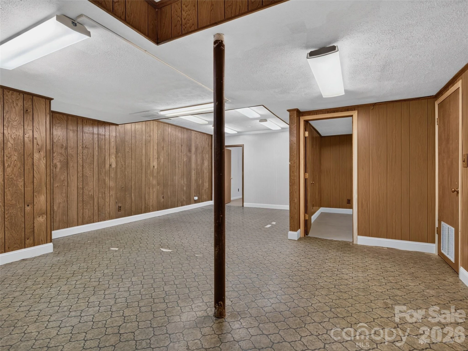 73 Redwood Street - Photo 33