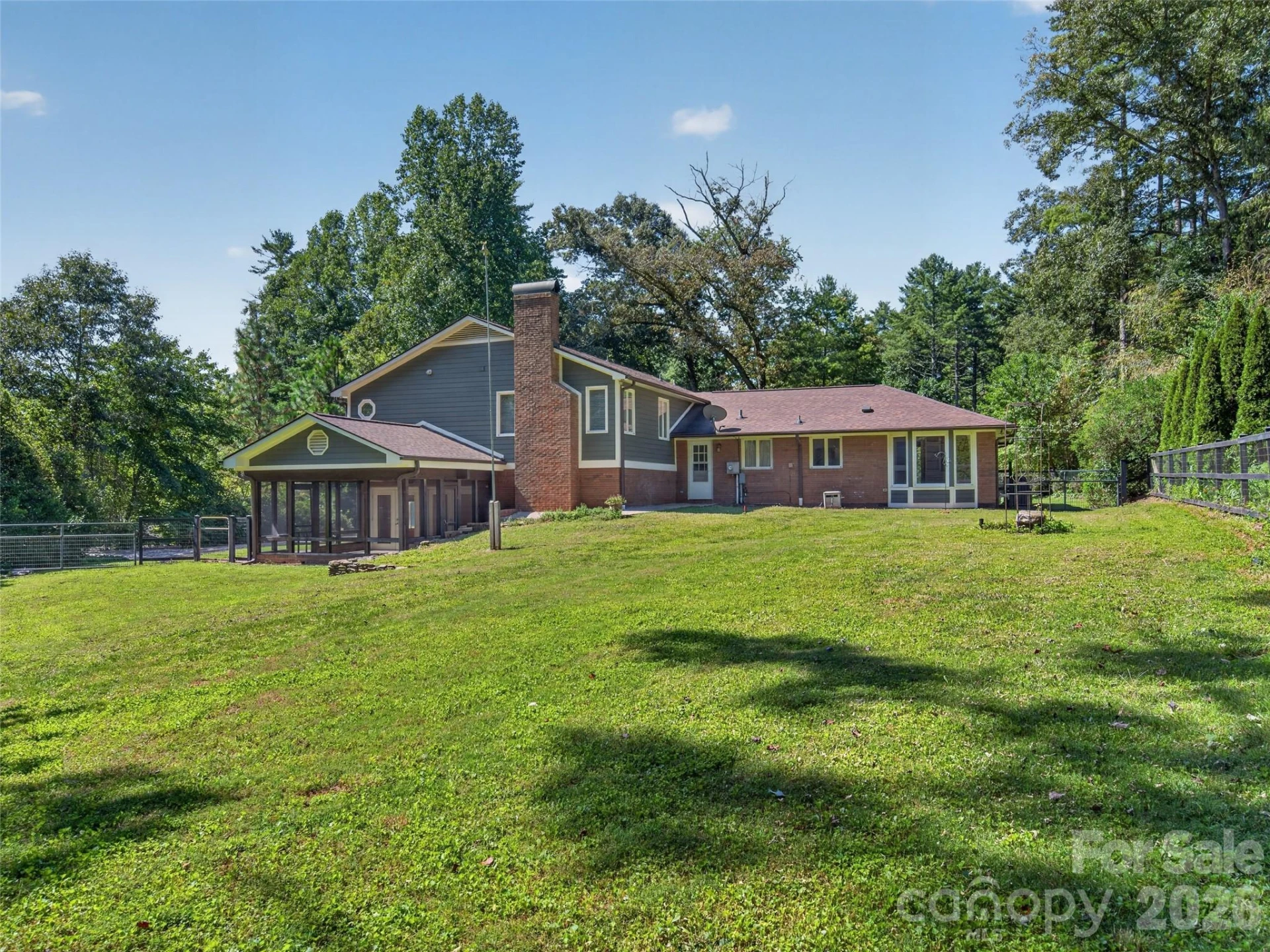 73 Redwood Street - Photo 38