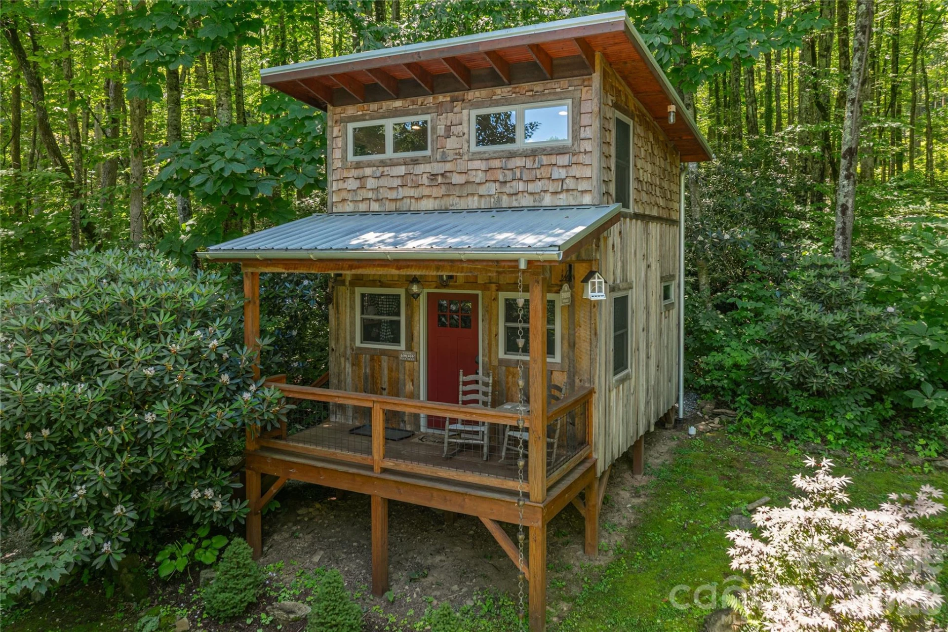 477 Locust Drive - Photo 2