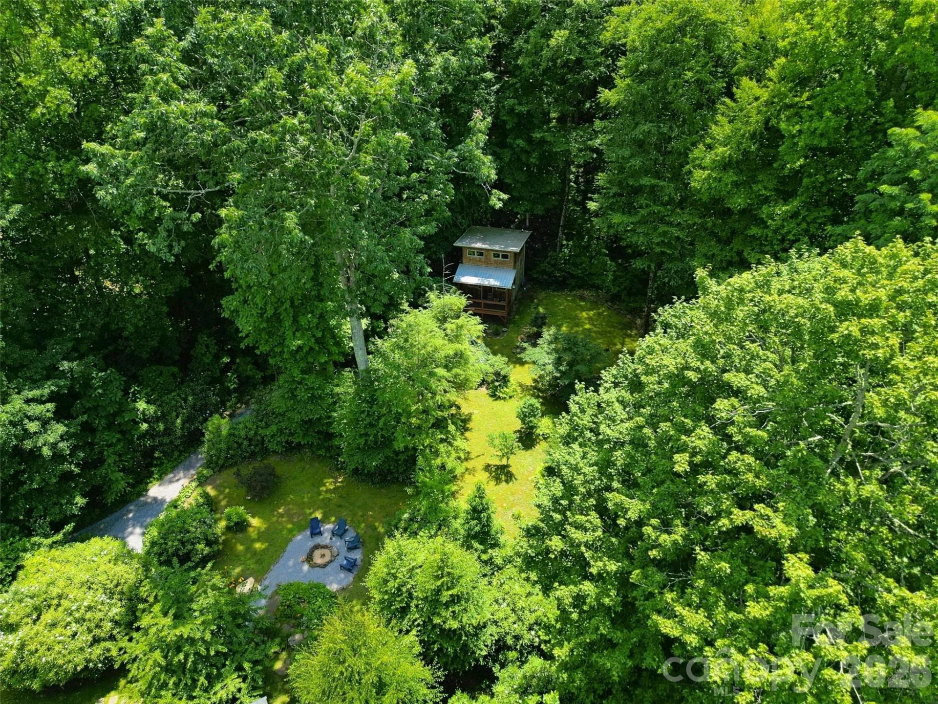 477 Locust Drive - Photo 3