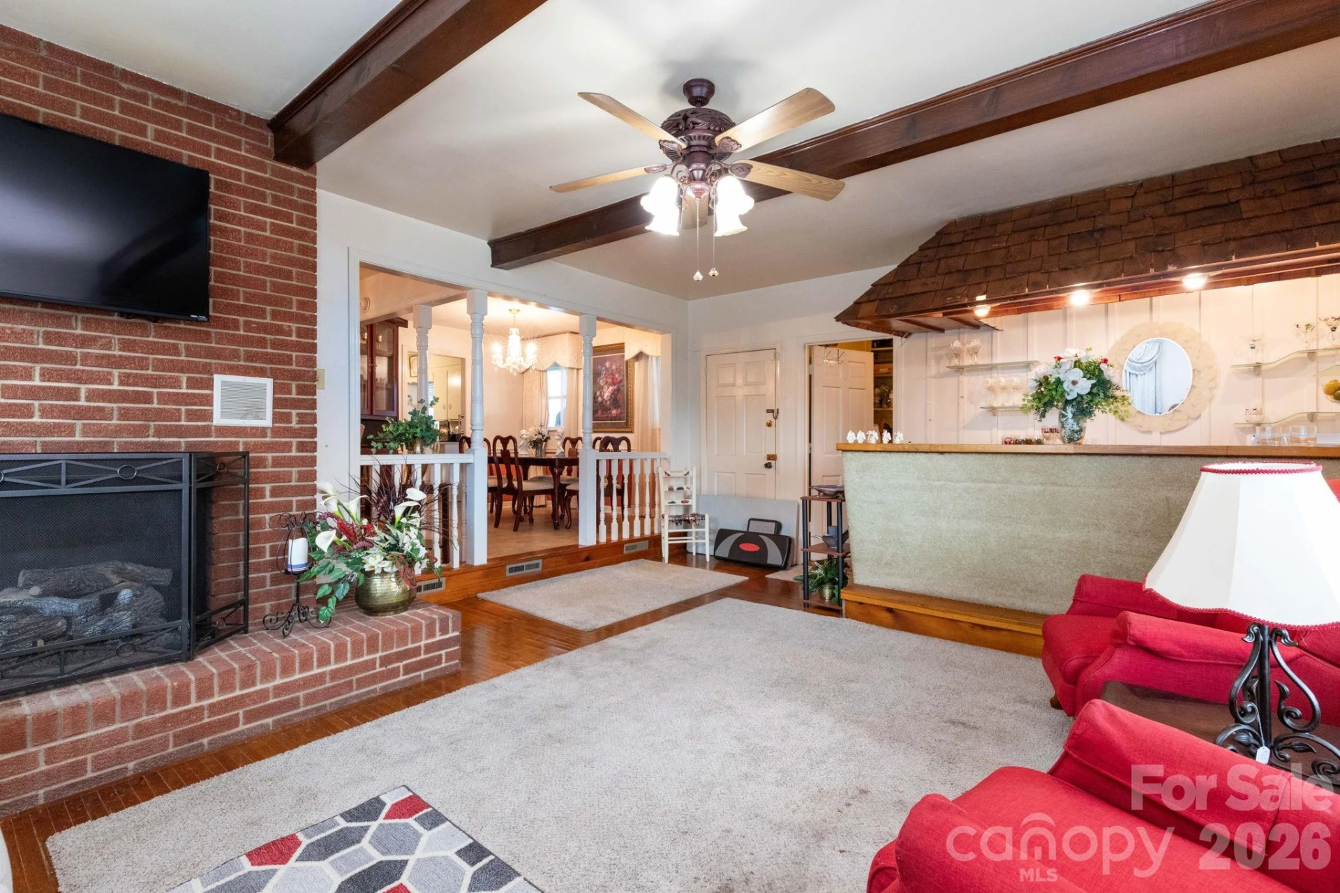 84 Portcrest Heights - Photo 5