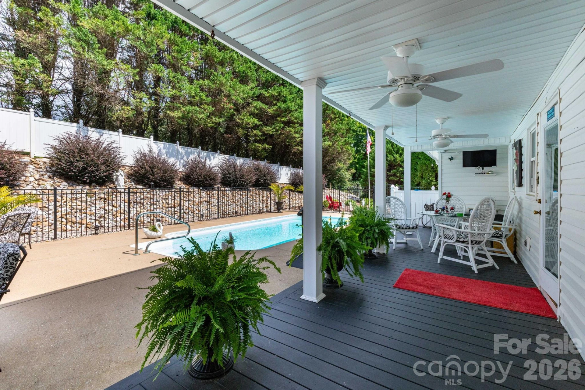 84 Portcrest Heights - Photo 17