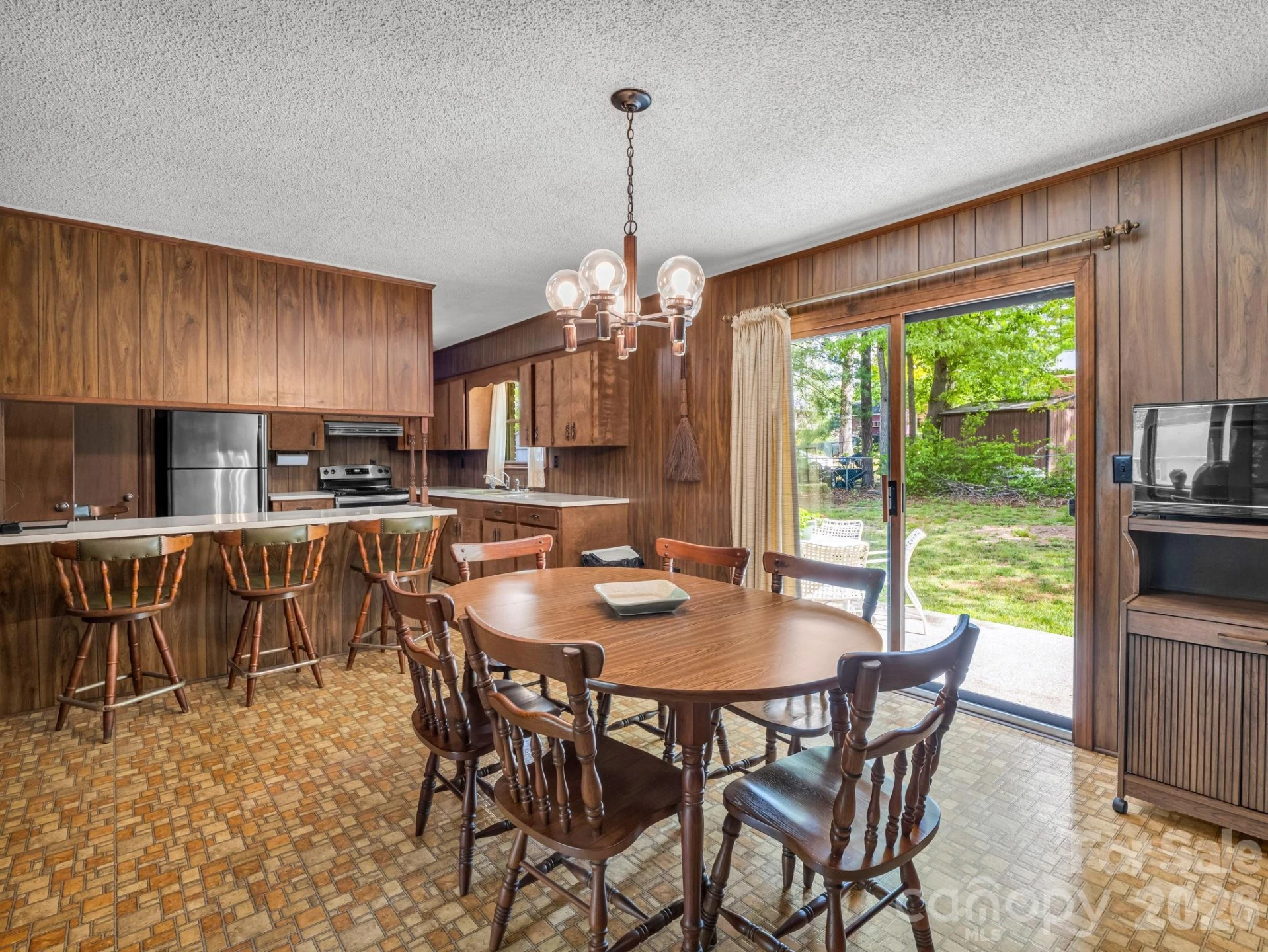 121 Greenfield Lane - Photo 8