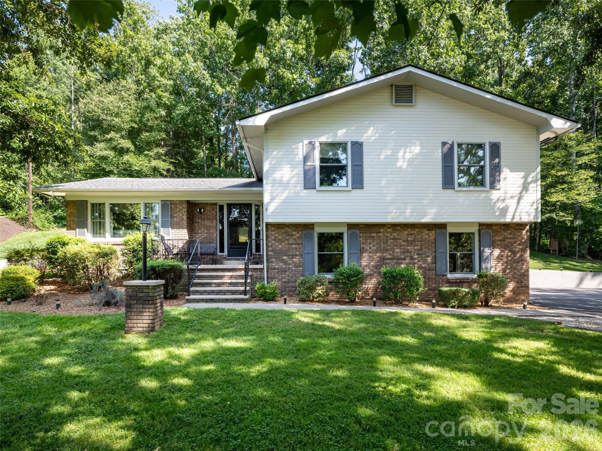 1 Morris Drive - Photo 2