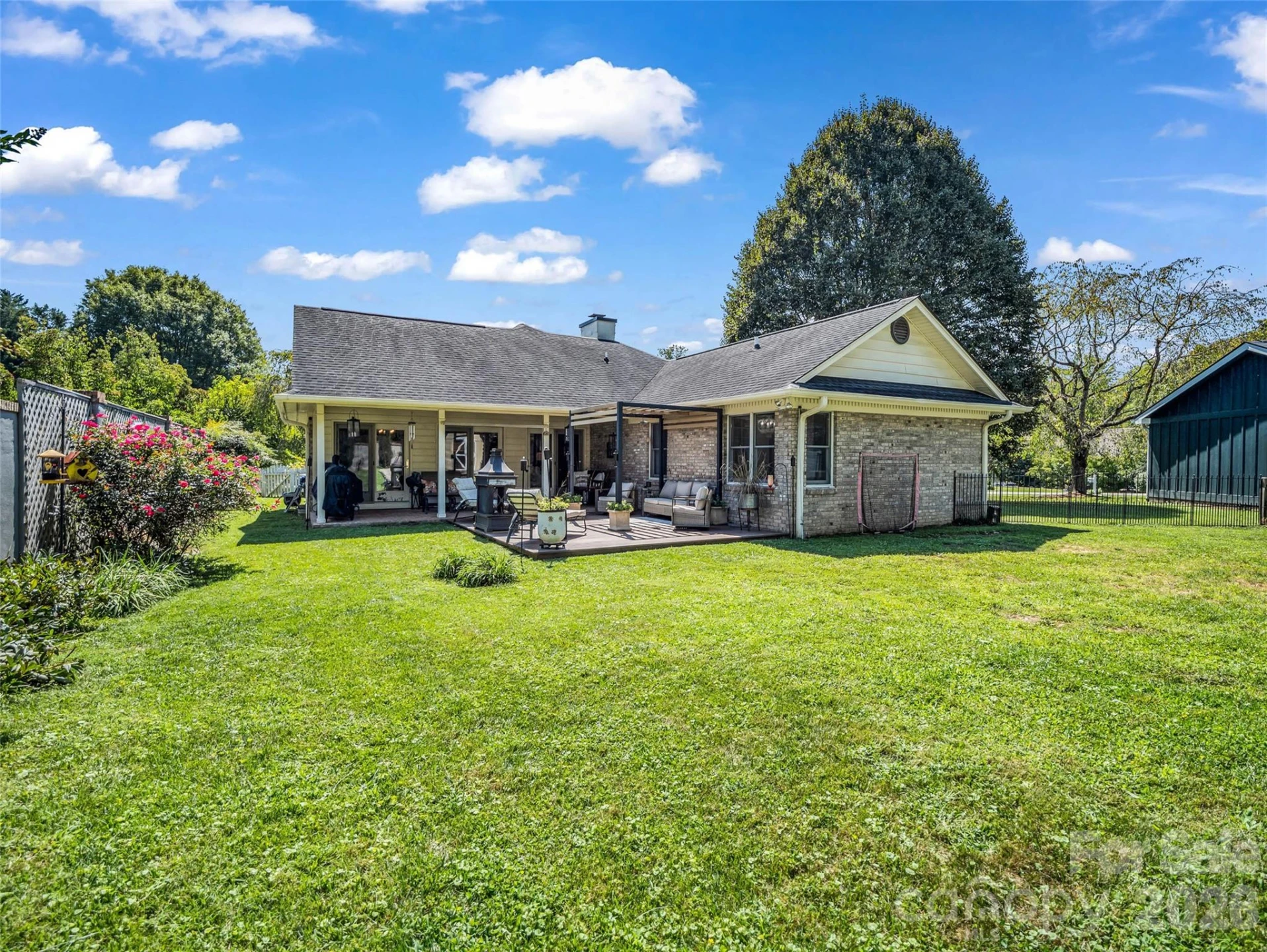 2365 Rosemont Court - Photo 4