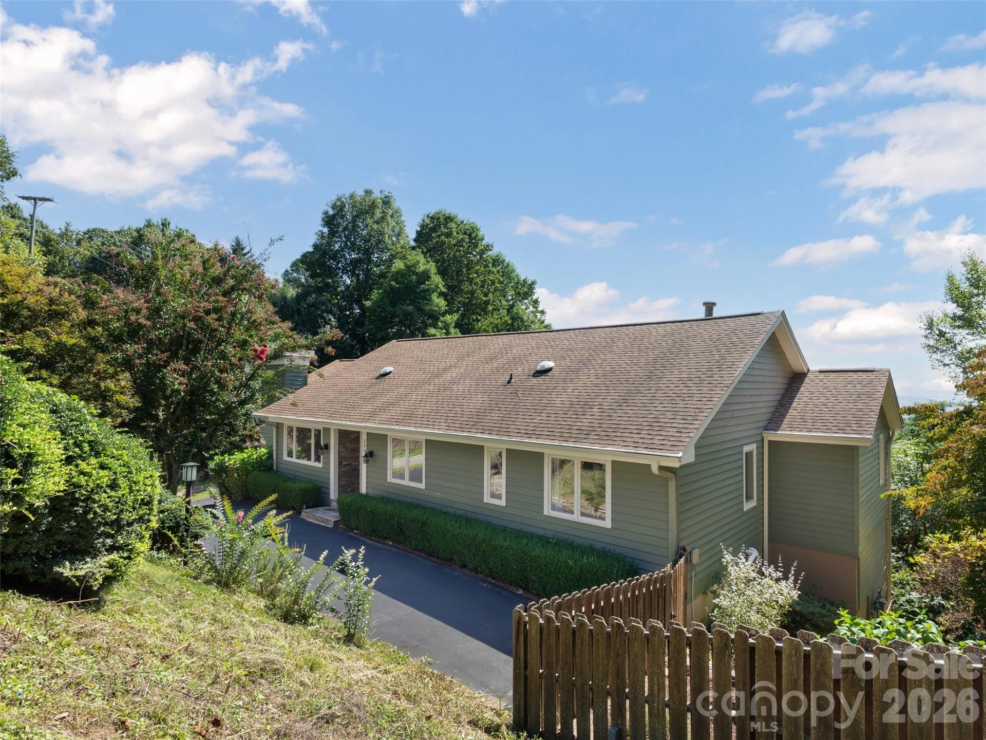 288 Roberts Drive - Photo 4