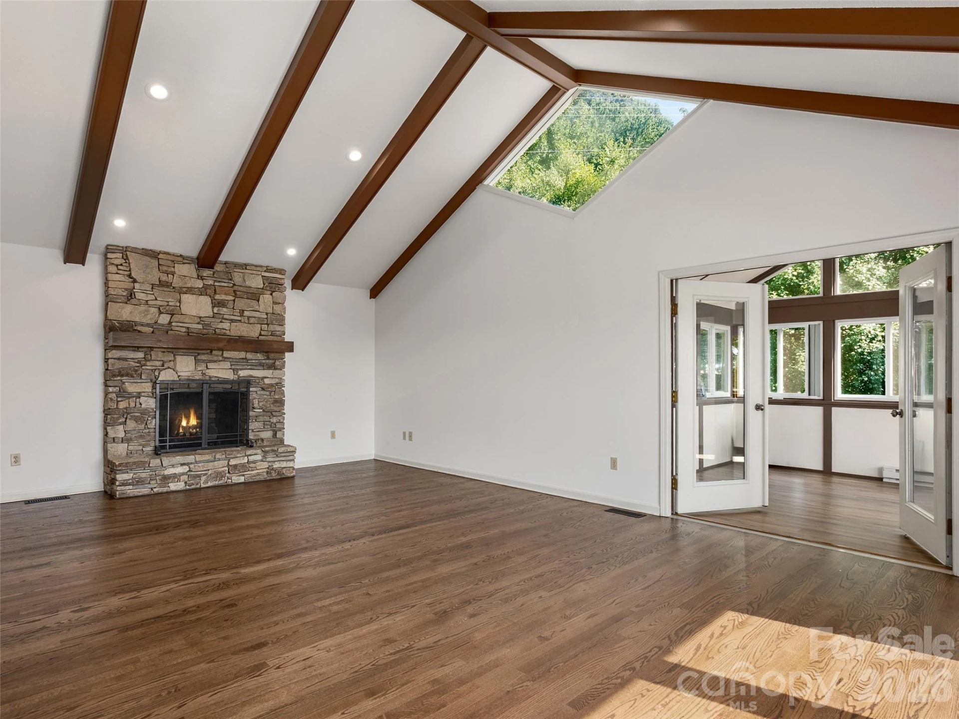 288 Roberts Drive - Photo 6