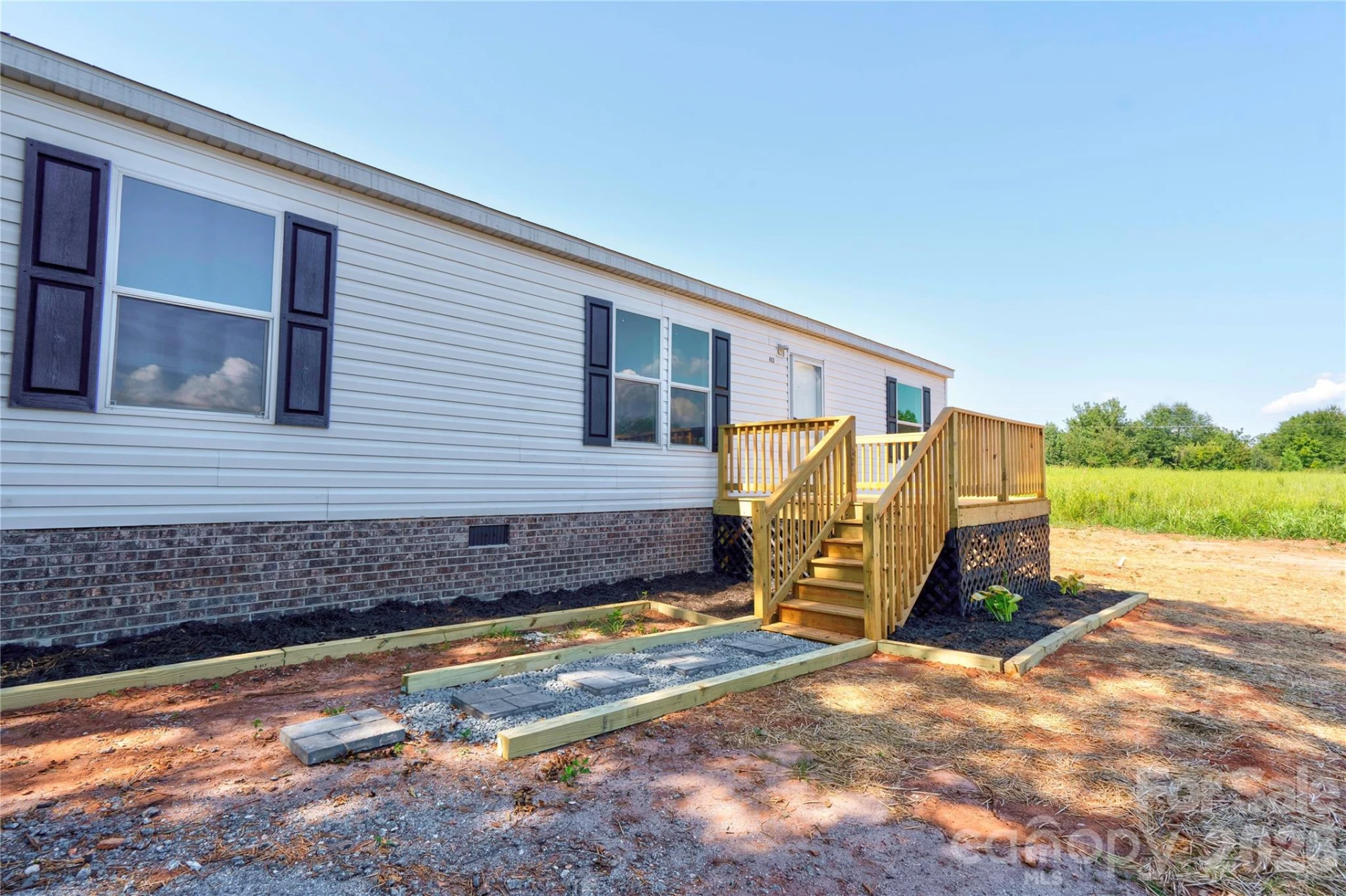 453 Thompson Road - Photo 3