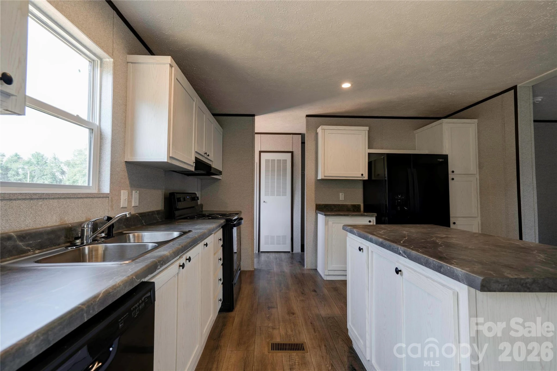 453 Thompson Road - Photo 13