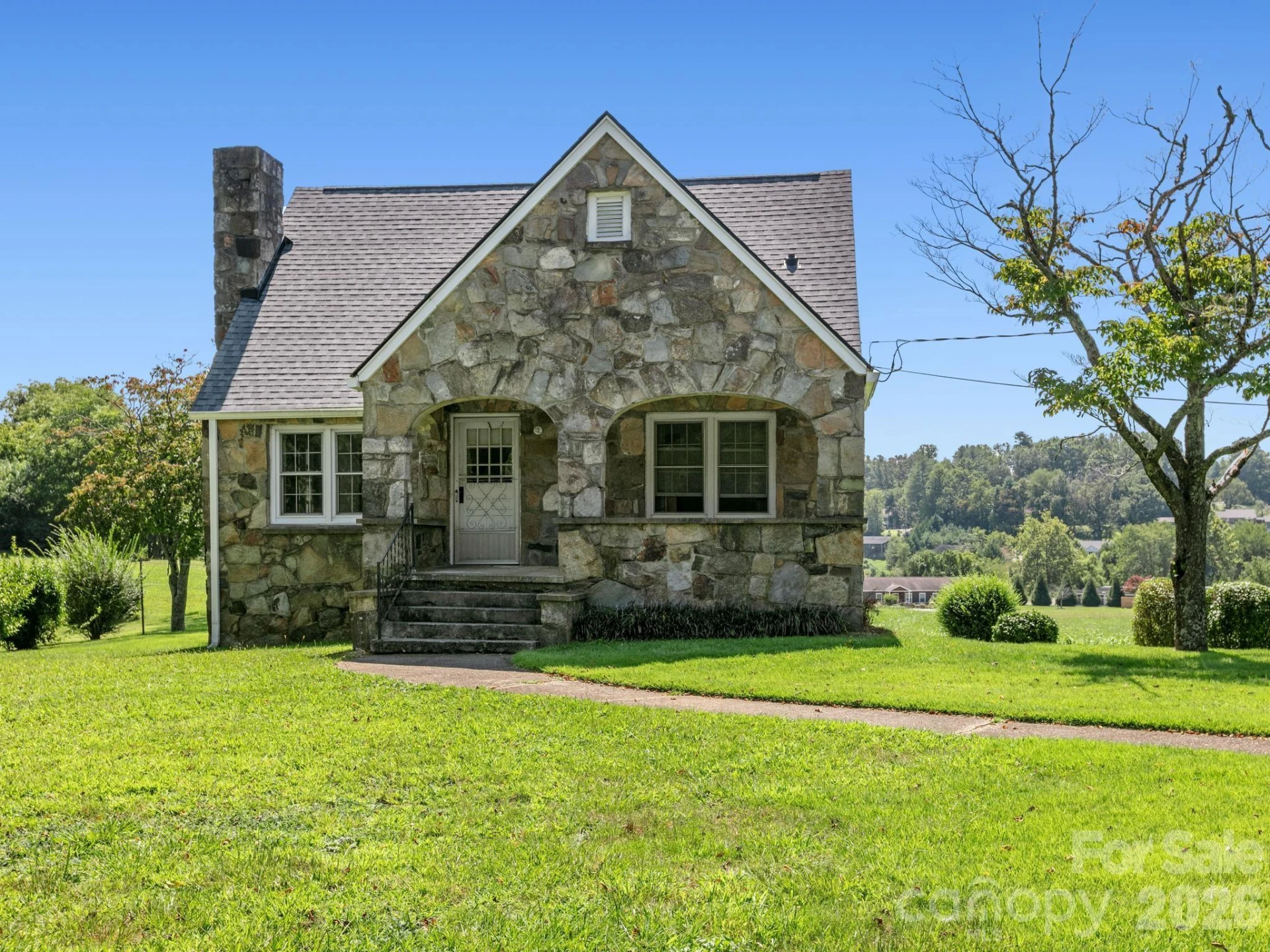 1279 Charlotte Highway
