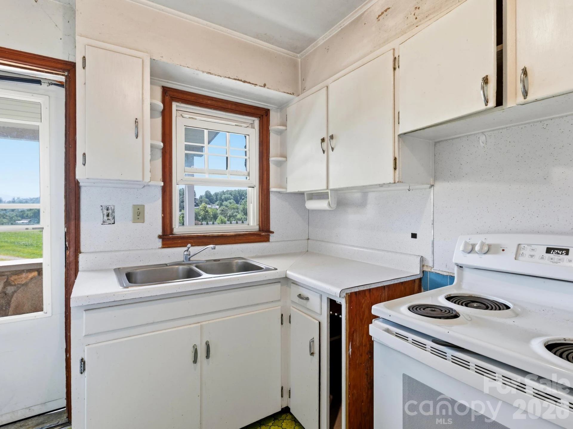 1279 Charlotte Highway - Photo 13