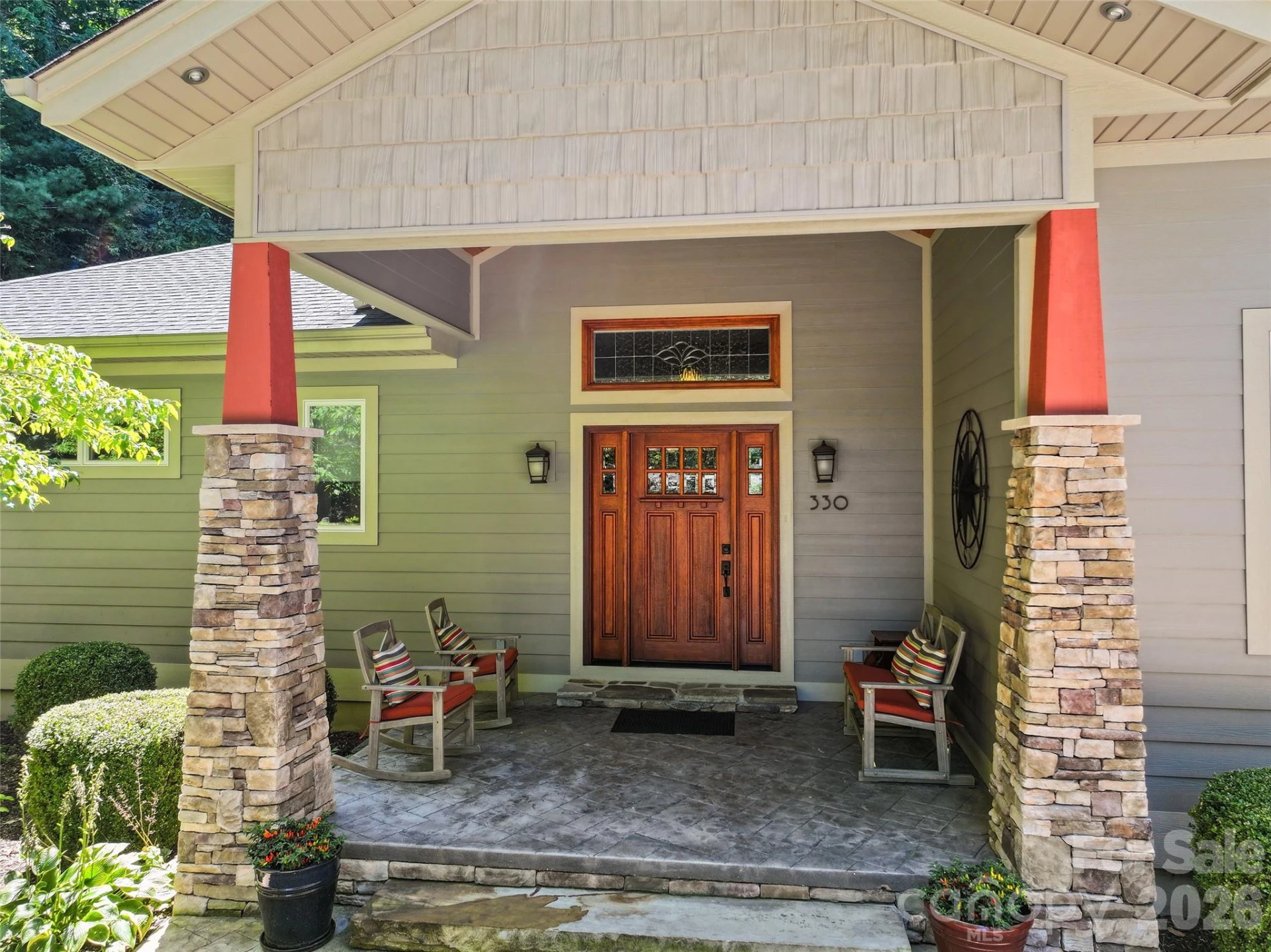 330 Sanctuary Drive - Photo 2