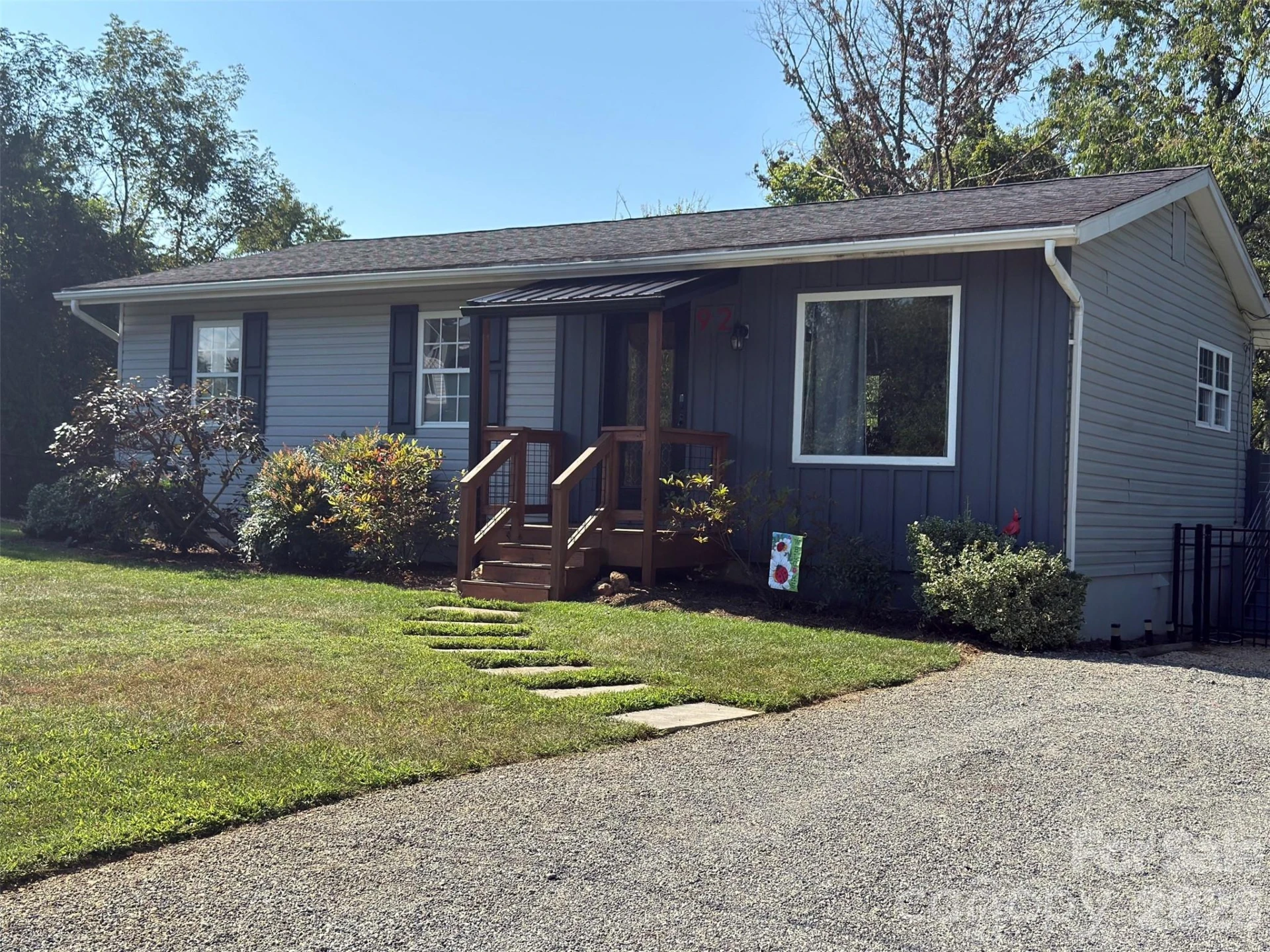 92 Salem Road - Photo 2