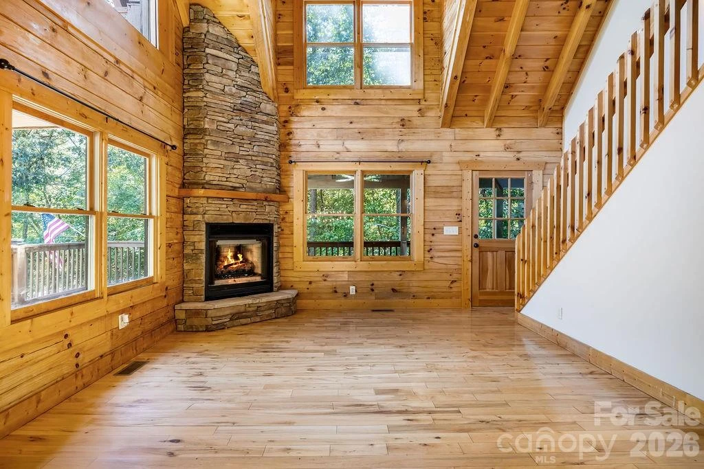 447 Hidden Lake Parkway - Photo 11