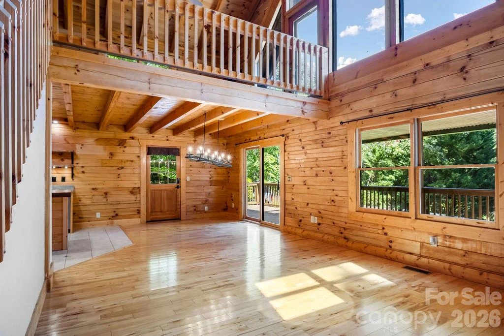 447 Hidden Lake Parkway - Photo 17
