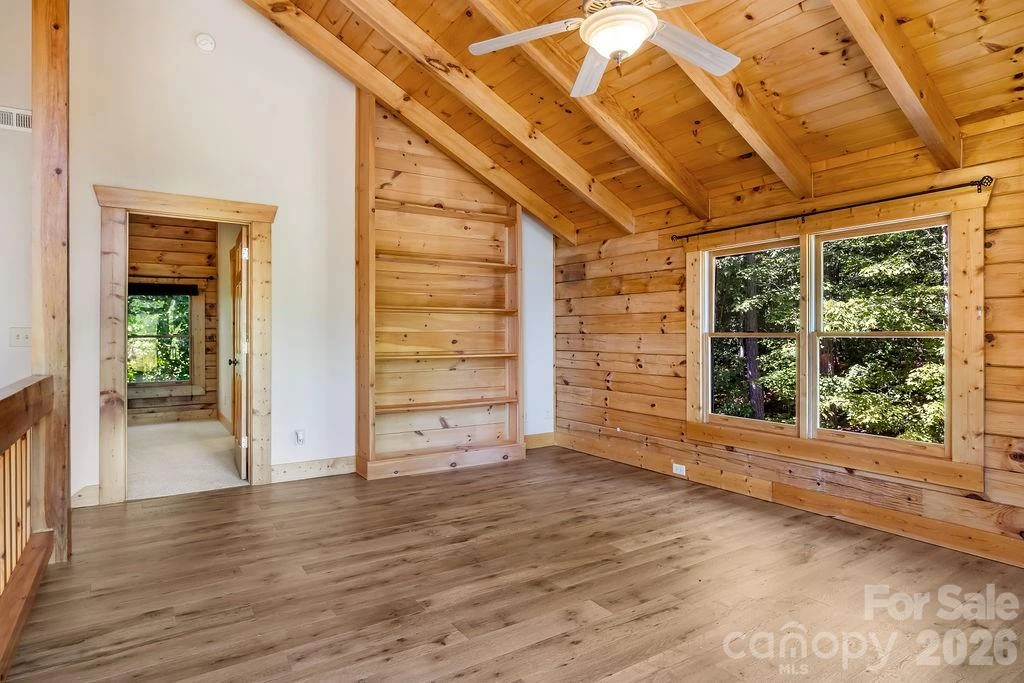 447 Hidden Lake Parkway - Photo 20