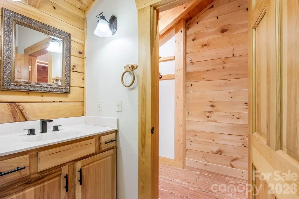 447 Hidden Lake Parkway - Photo 25