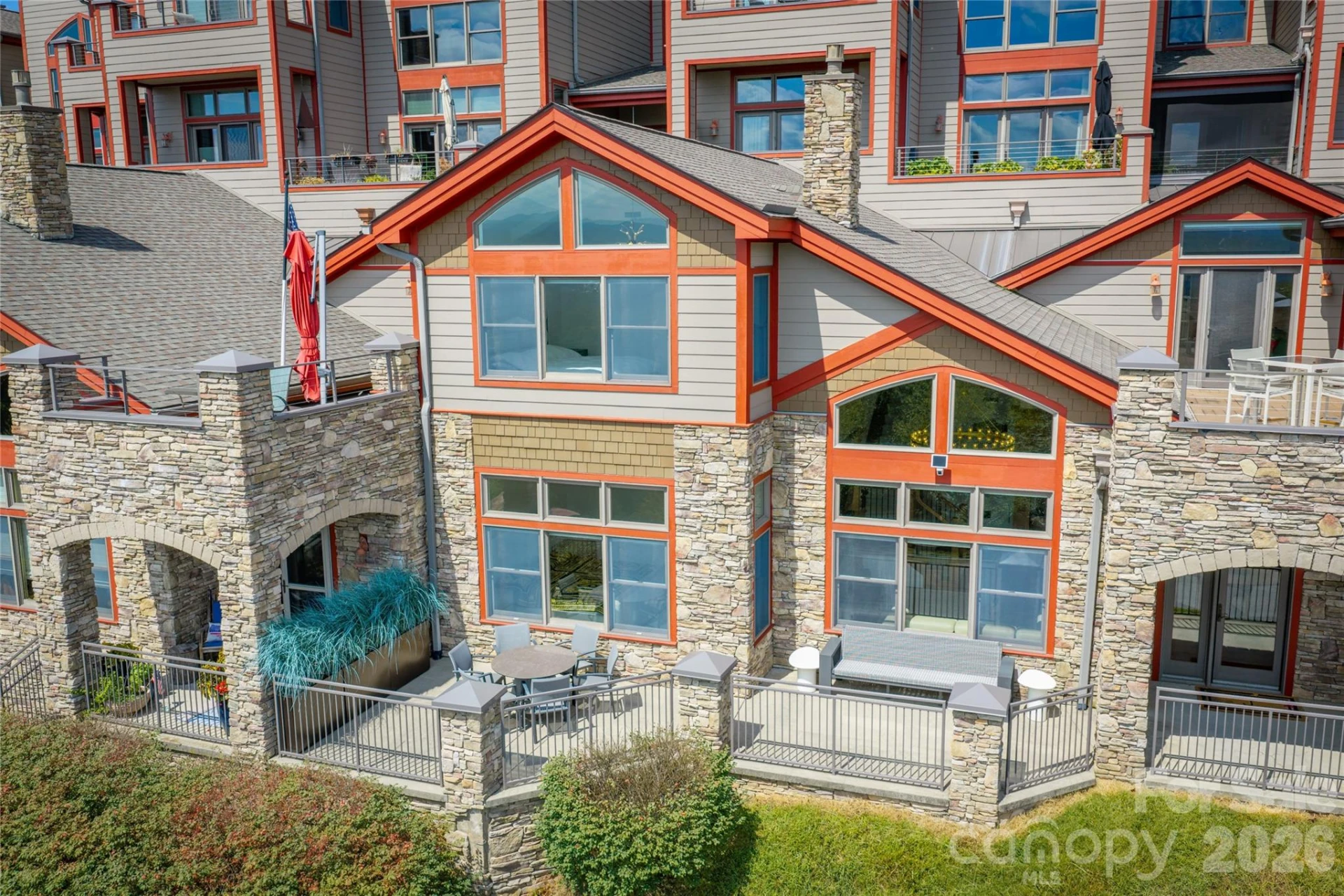 4 Chimney Crest Drive #J - Photo 9