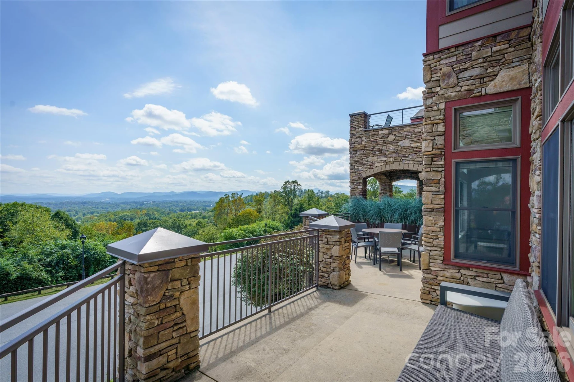 4 Chimney Crest Drive #J - Photo 10