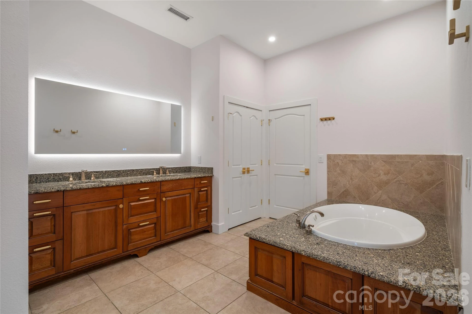 4 Chimney Crest Drive #J - Photo 23