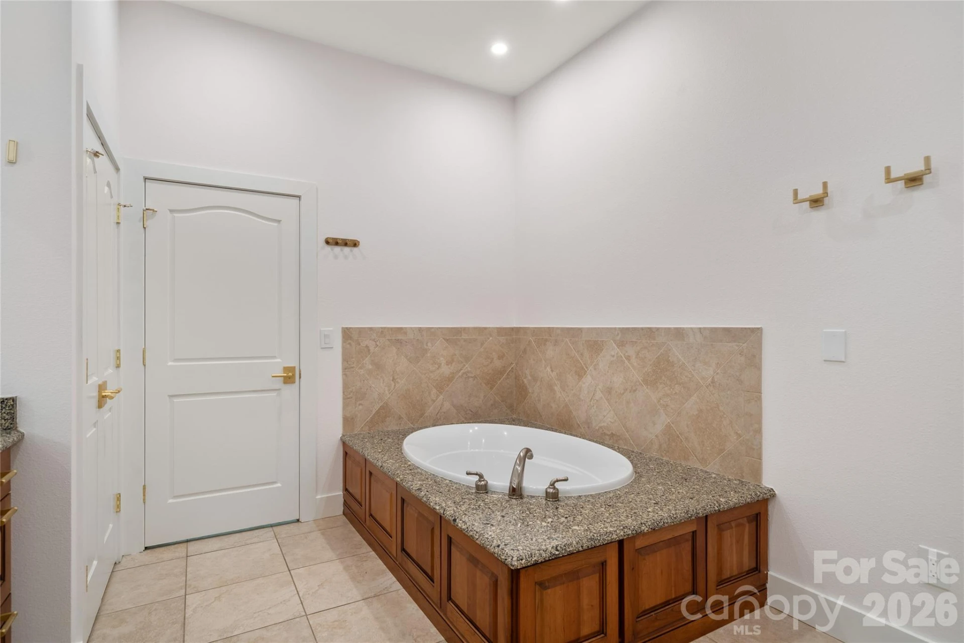 4 Chimney Crest Drive #J - Photo 26