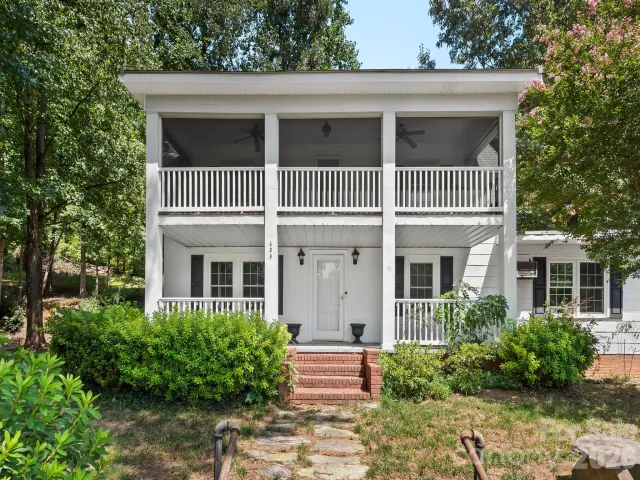 689 S Trade Street, Tryon, NC, 28782
