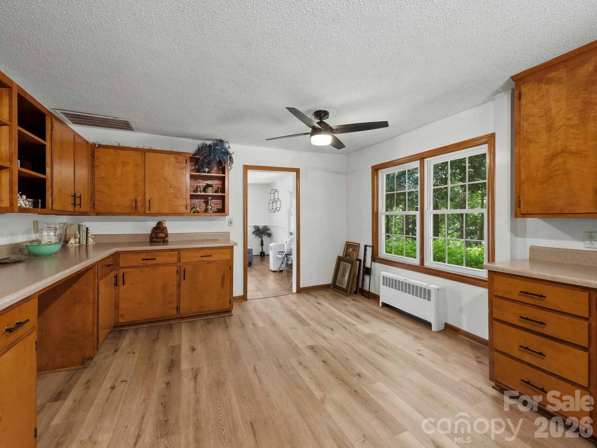 689 S Trade Street - Photo 7