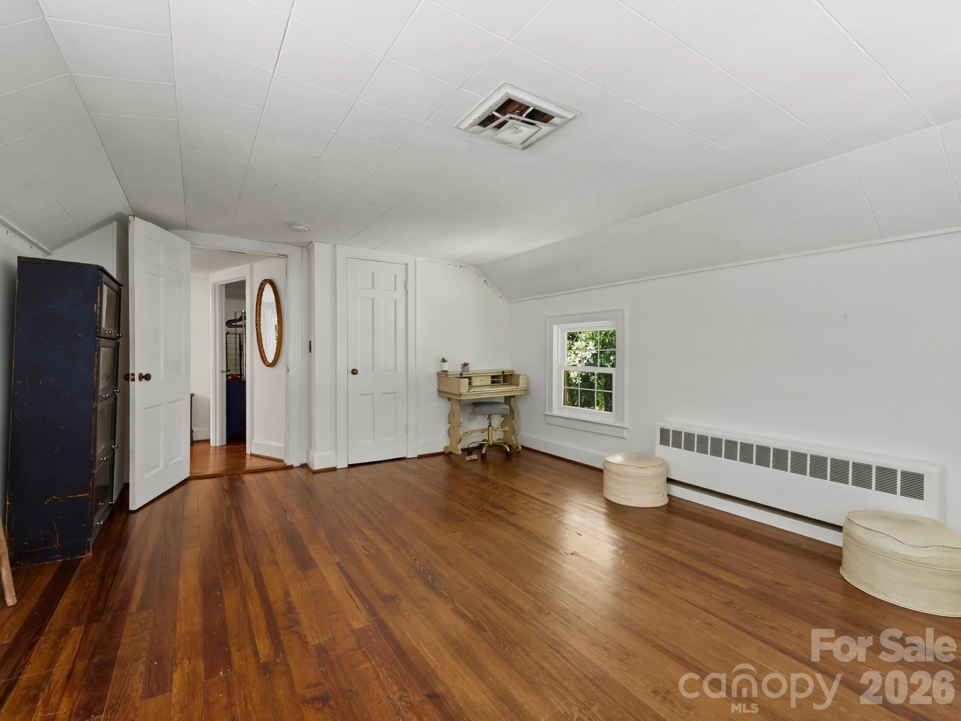 689 S Trade Street - Photo 17