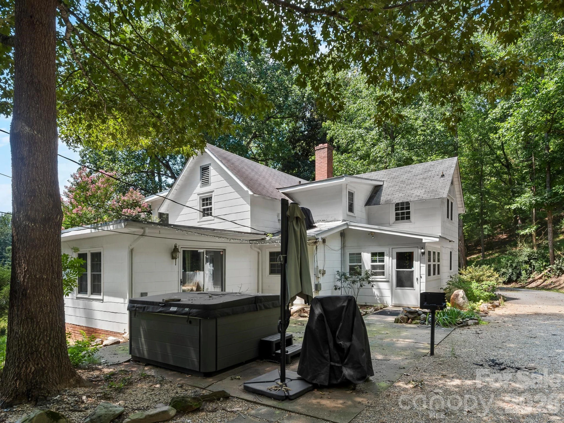 689 S Trade Street - Photo 24