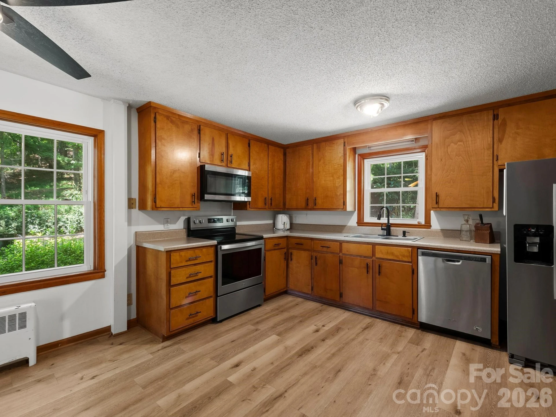 689 S Trade Street - Photo 27