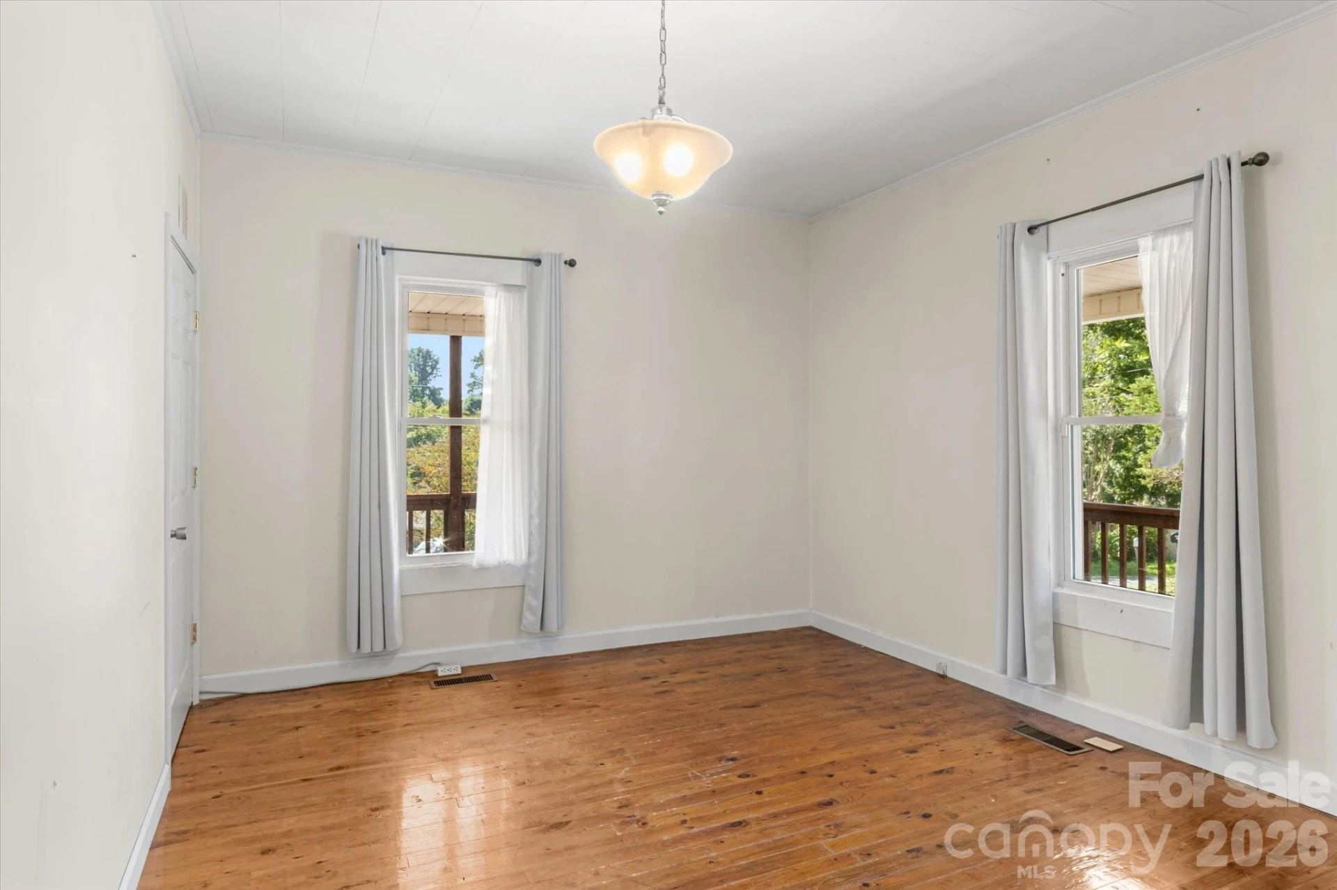 466 Miller Avenue - Photo 7