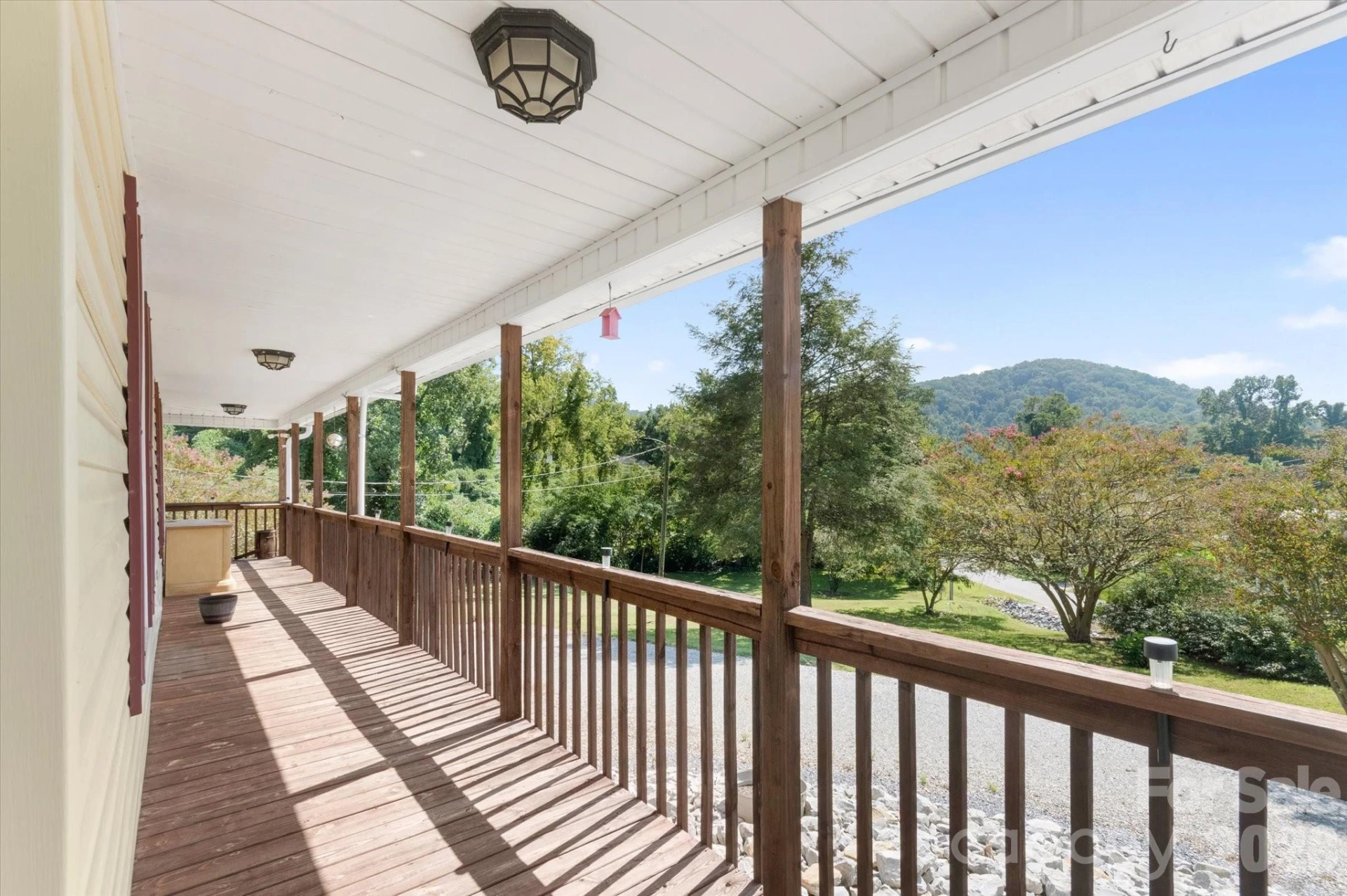 466 Miller Avenue - Photo 12