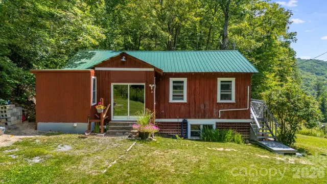 1712 Little Creek Road