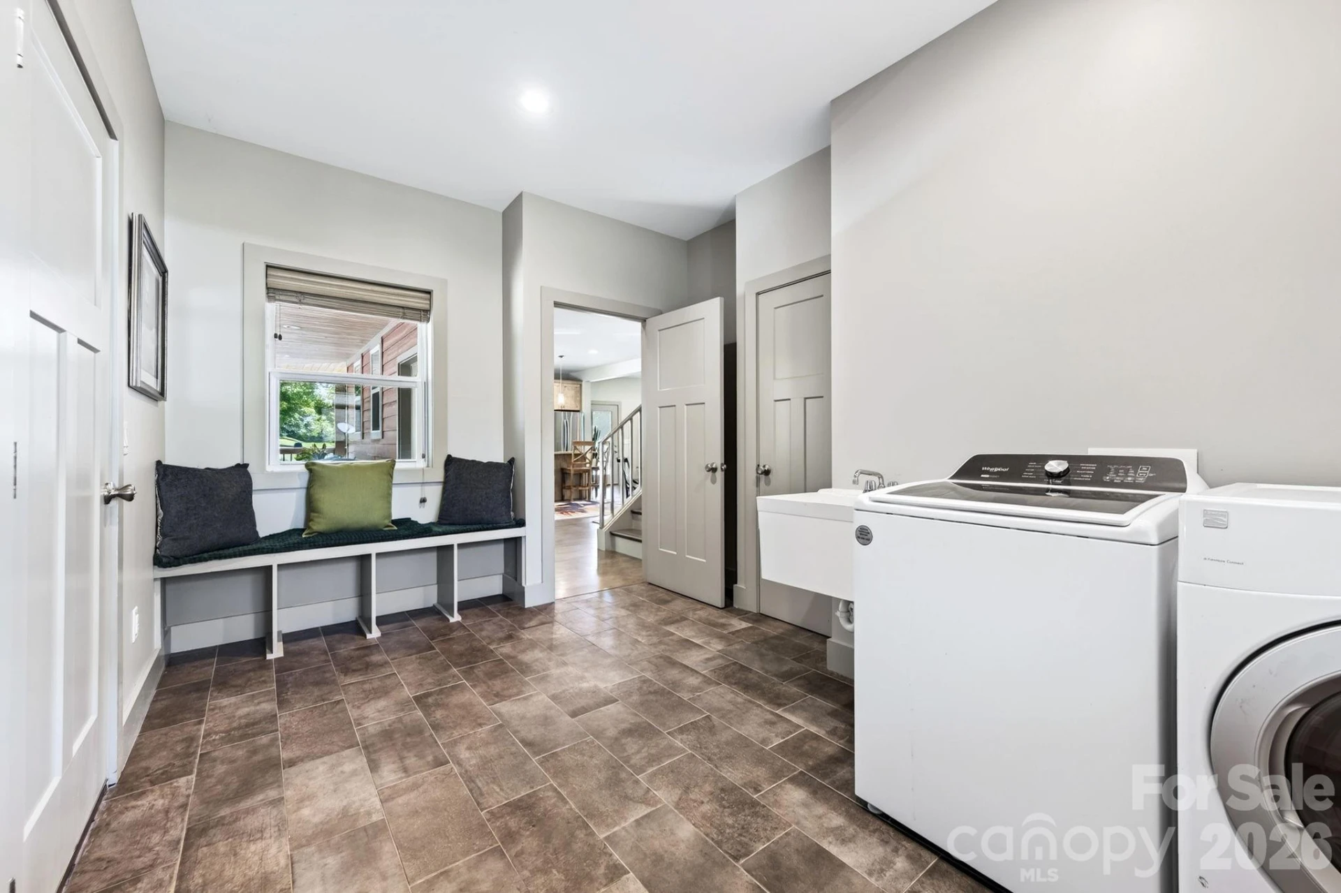 8 W Haven Lane - Photo 15