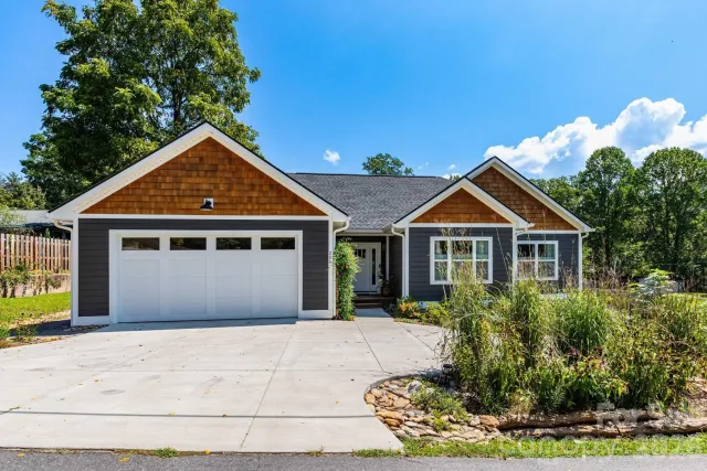 206 Padgettown Road, Black Mountain, NC, 28711