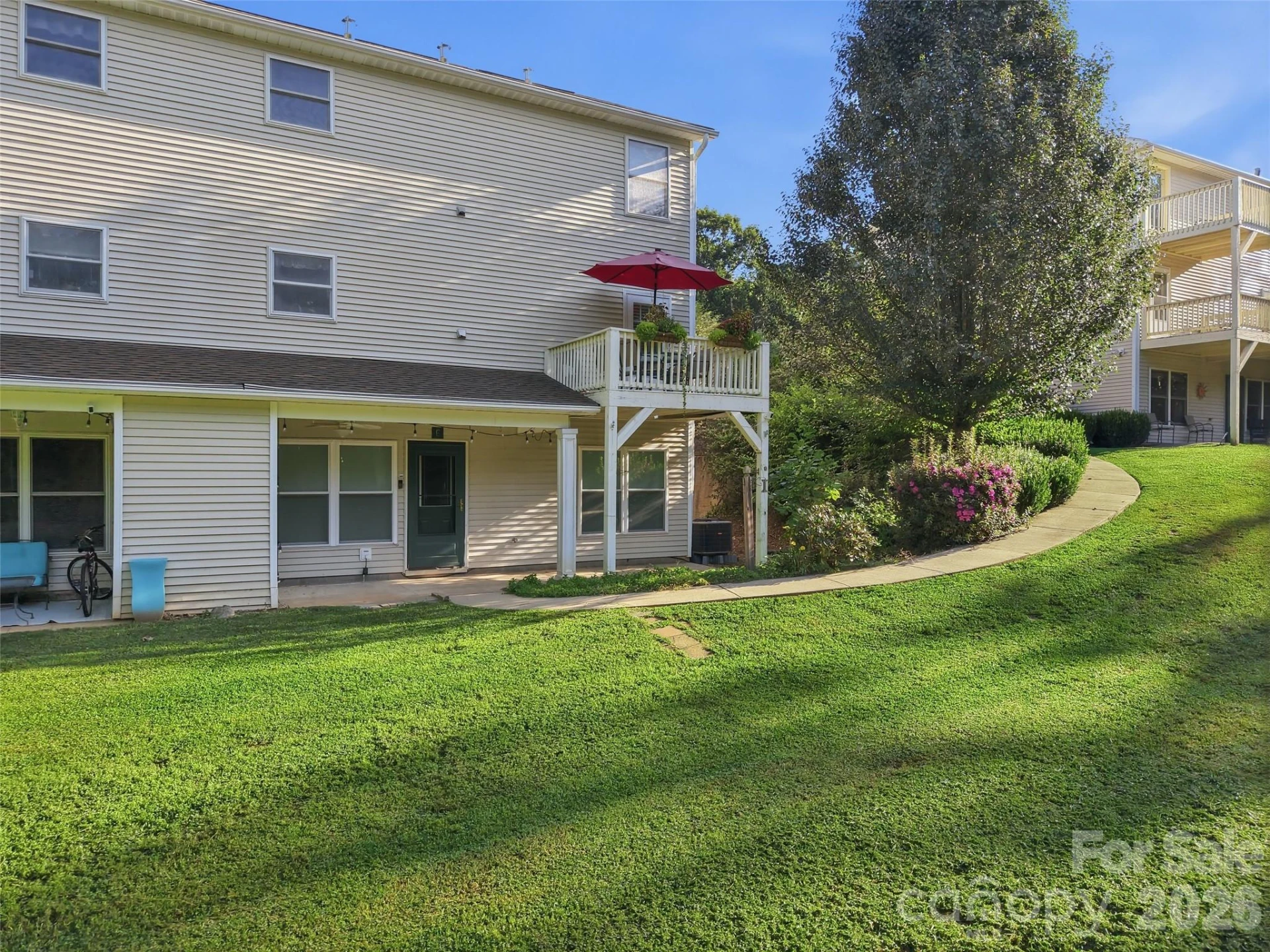 19 Krista Circle #E - Photo 4