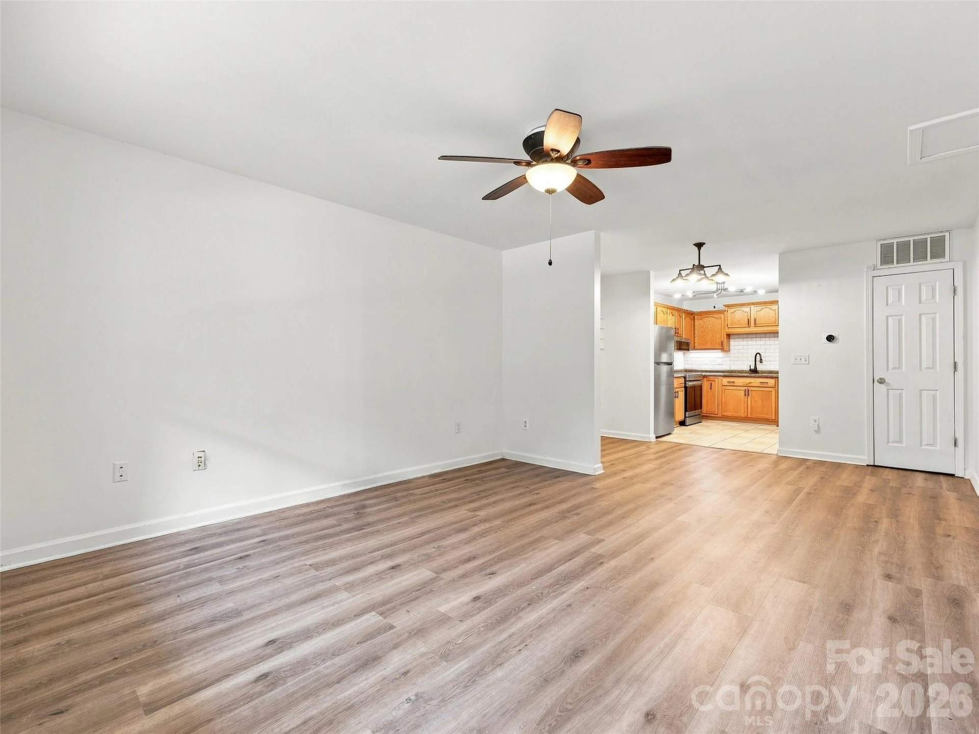 19 Krista Circle #E - Photo 6